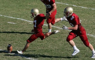 中国竞彩网：赫罗纳与马德里竞技西甲年终焦点战，齐甘科夫神勇状态能否决定比赛走向？